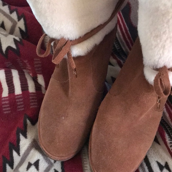 Michael Kors suede boots - Picture 5 of 6